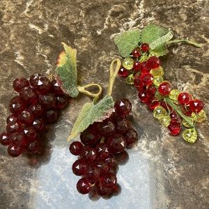 Marbled grapes sugared leaves decor plastic prism